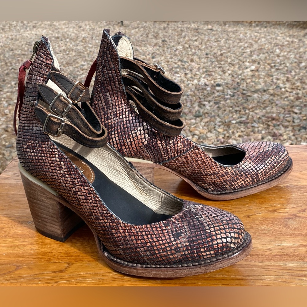 Freebird by Steven Randi Pink Snake - Picture 2 of 8
